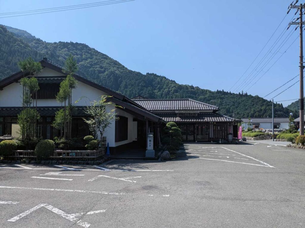 土井志ば漬本舗 大原本店の外観。京都大原観光で人気の漬物店